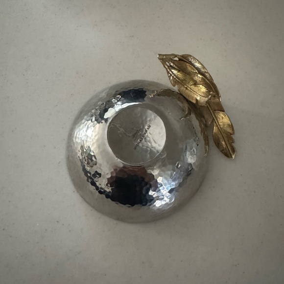 Micheal Aram Gold feather nut Bowl - Picture 3 of 4